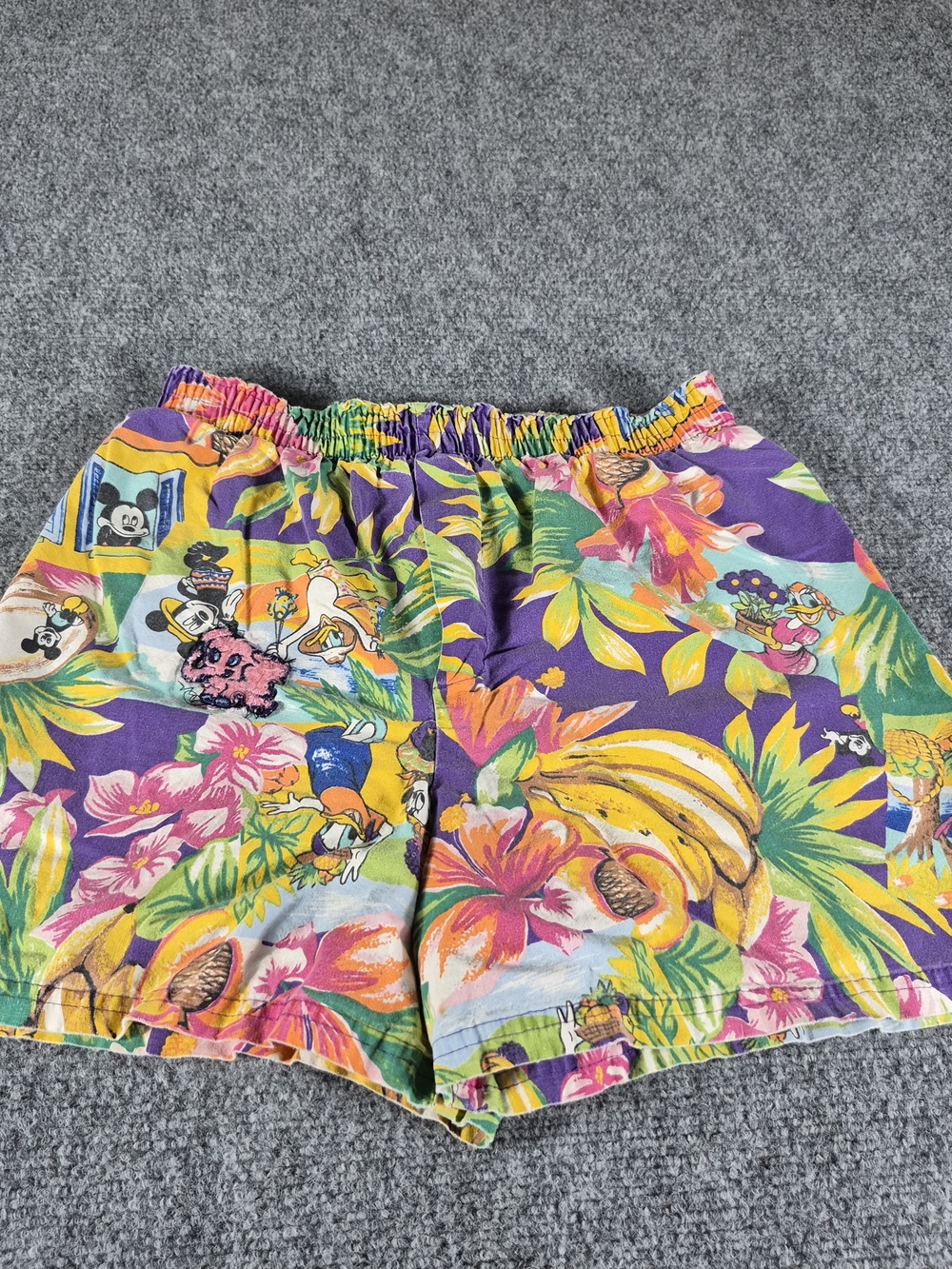 ​Vintage 90s Mickey Unlimited Disney Shorts Jerry Leigh Tropical Daisy Duck M...